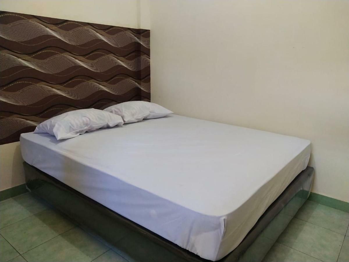 Thalia Guesthouse Ijen - Bromo & Sukamade Tour 外南梦 外观 照片