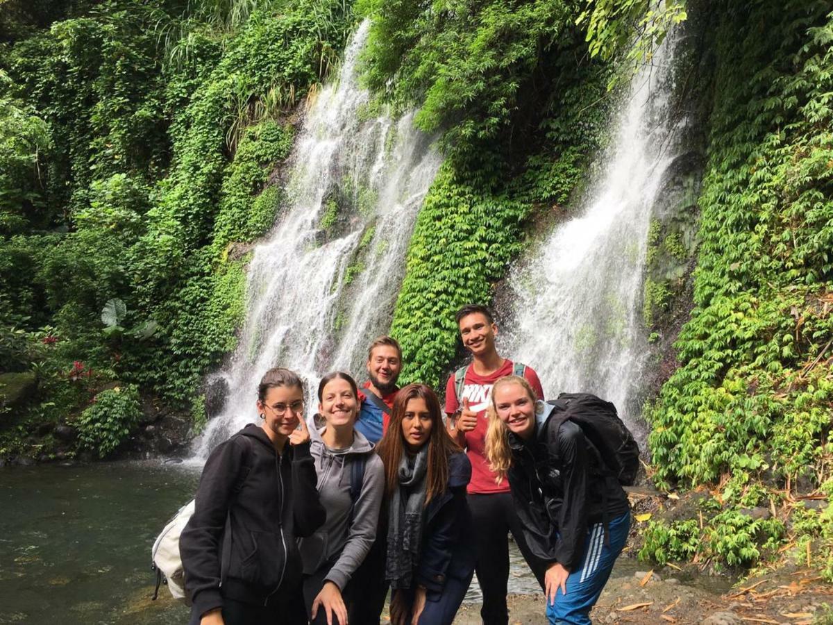 Thalia Guesthouse Ijen - Bromo & Sukamade Tour 外南梦 外观 照片